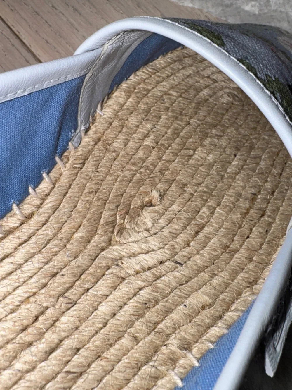 NEW Gucci Floral Espadrilles 38.5